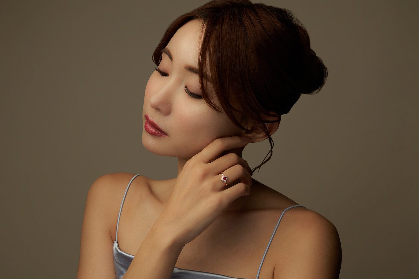 GEMCEREY | ピジョンブラッドルビー、高級ジュエリー、アクセサリー